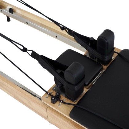 Sharp Shape Pilates Reformer dřevěný černý