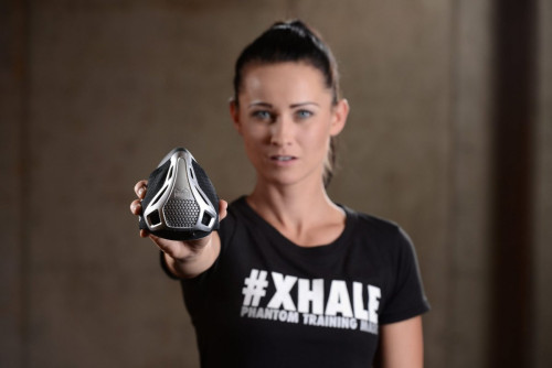 Tréninková maska stříbrná Phantom Athletic